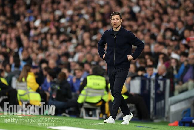 리버풀도, 토트넘도 아니었나...레알서 경질된 알론소, '무패 우승' 이룬 분데스리가 복귀설 등장