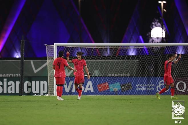 韓, 사우디에 0-6 패배, 중국에 0-2 패배→'최악의 한국' 오명 털어냈다...'4강 상대' 일본과 진검승부