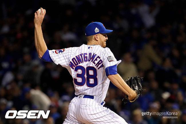 한국 야구 무시했는데…심판한테 로진백 던진 논란의 투수, 시카고에선 영웅 대접