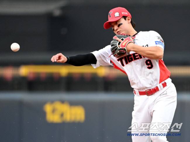 '80억 세이브' KIA, 이런 경쟁 상상이나 했을까…유격수 후보만 5명이라니