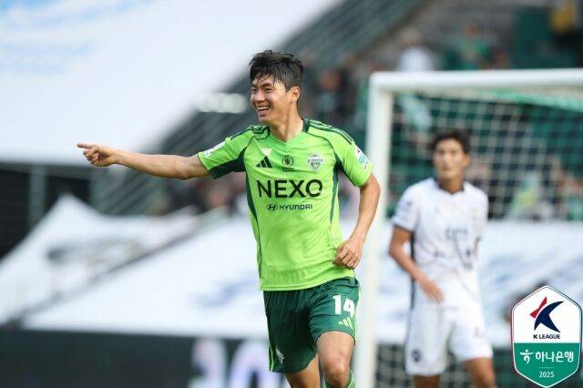 韓 축구 ‘초대박’ 소식...또 한 명의 ‘유럽리거’ 탄생 유력! ‘포옛 황태자’ 전진우, 英 2부 옥스포드 이적 근접