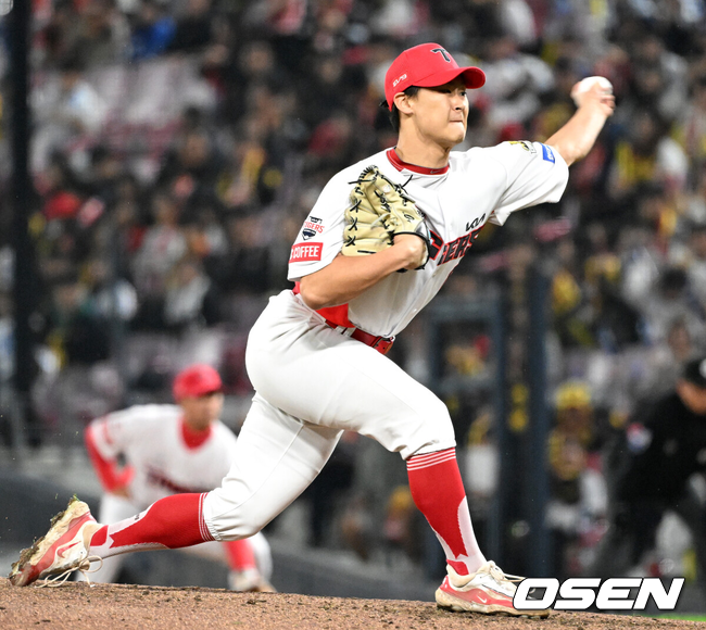 KIA 캠프 명단에 반가운 이름, V12 좌승사자 복귀 빨라진다