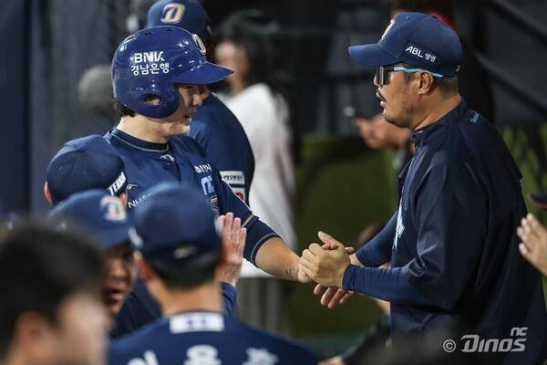 감독도 코치도 폭풍 눈물,