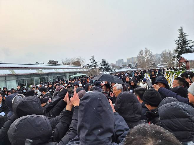 '中 바둑 영웅' 영결식서 조훈현