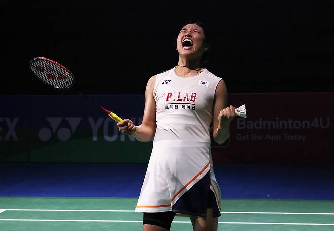 中은 실망감 가득, 왕즈이를 감싼 건 ‘여제’뿐이었다…“함께 경기한 왕즈이에 감사, 늘 어려운 상대”, 실력도 성품도 모두 ‘일류’인 안세영