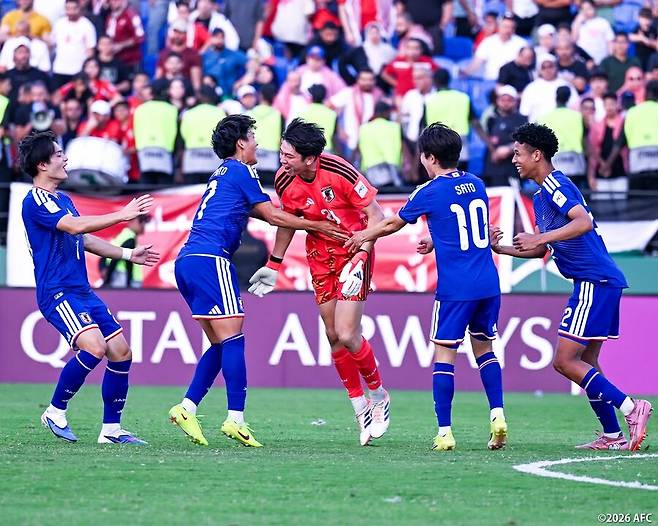 韓 축구 이겨야 본전, 중국에 2연패 → 우즈벡에 0-2 패배 → 동생들과 한일전 부담…어린 일본은