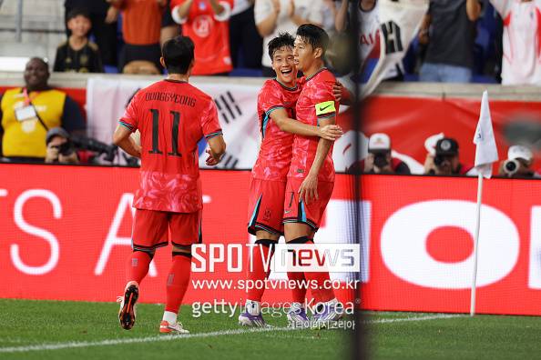 [오피셜] 홍명보호 공식발표, 일본은 떨어졌는데 한국은 그대로...韓 대표팀, 새해 첫 FIFA랭킹 22위 유지