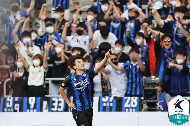 아픈 딸 위해 은퇴 결심한 송시우