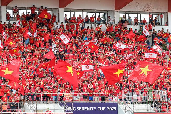 '김상식 매직' 베트남, '한국전 2-0 대이변' 우즈벡 꺾은 中 극단 수비 깰까...