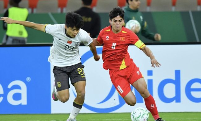 이런 날이 오다니? ‘한국 3,4위전 상대는 김상식 감독’ 중국, 베트남 3-0 격파…일본과 아시안컵 우승 다툼