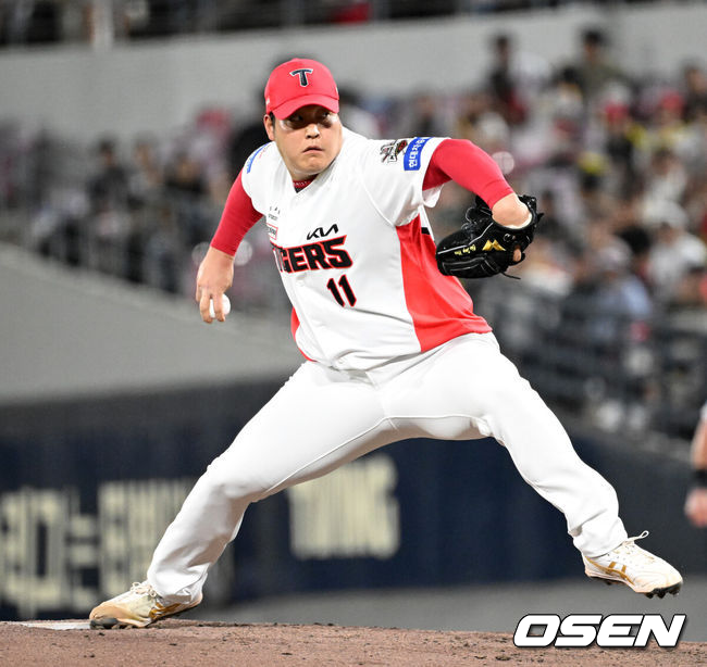 '자주포' 바라던 김범수, KIA와 전격 FA 계약? 설마 손아섭이 ‘FA 미아’ 캠프 못 갈까