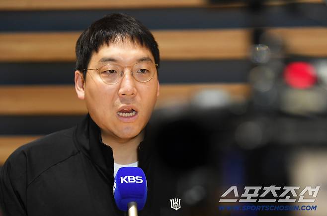 '50억 FA' 김현수 때문?