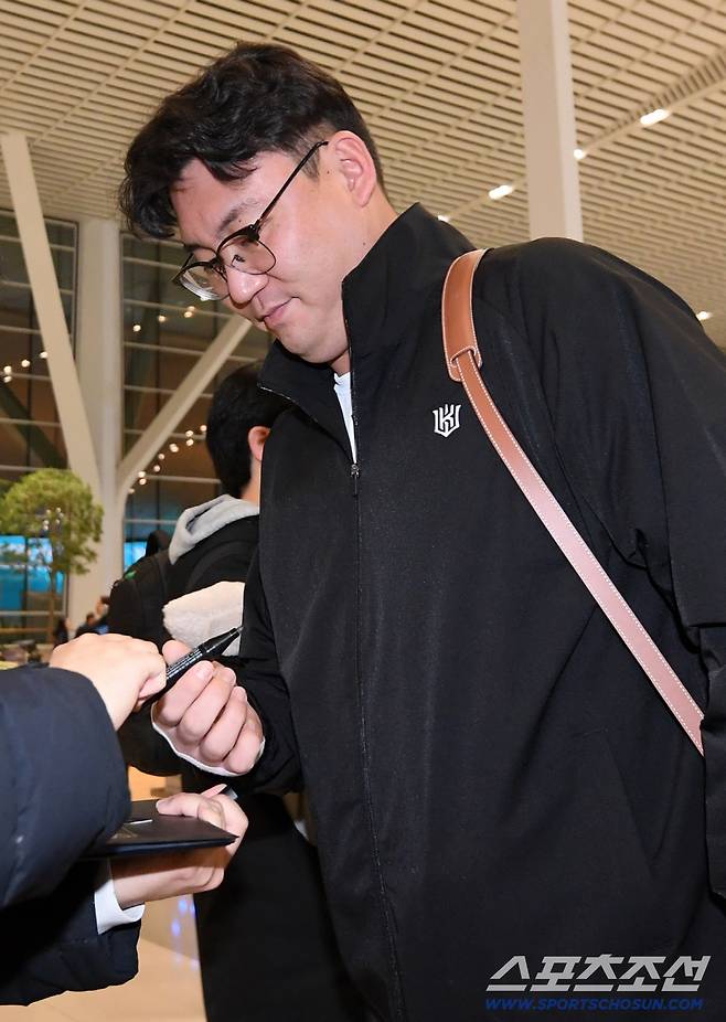 '50억 FA' 김현수 때문?