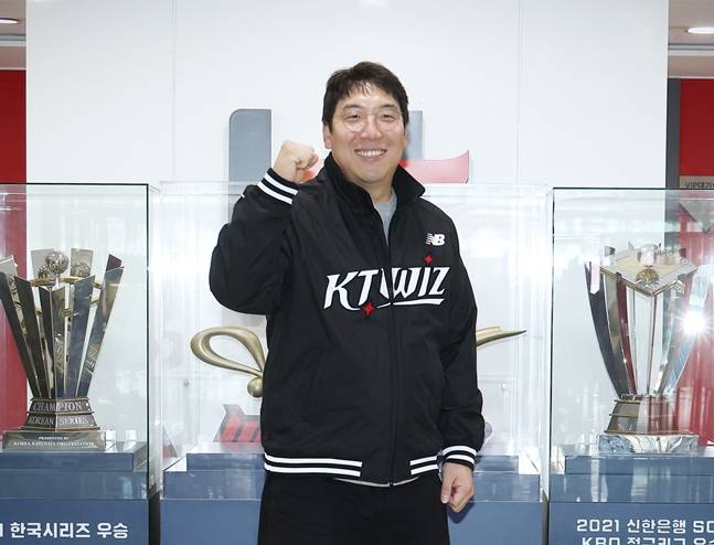 '개막전부터 LG라니' 50억 전액 보장 FA에겐 '정작' 관심 밖