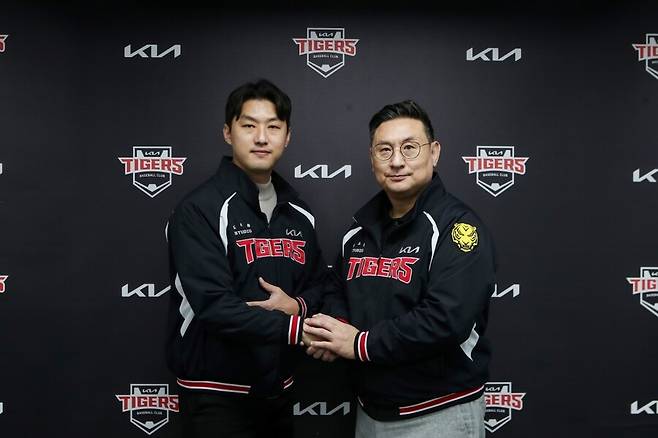 불펜 자원 쓸어담았다! KIA, 3년 총액 20억 김범수 영입…'1년 7억' 홍건희도 6년 만의 재회 [공식발표]