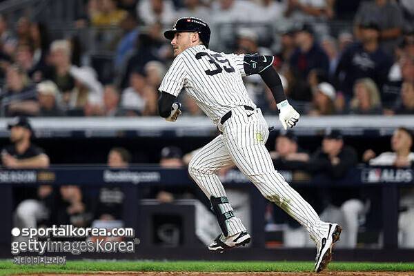 보라스 벼랑 끝 전략 실패...뒤 없는 벨린저, 양키스 오퍼 받아들여야 하나?