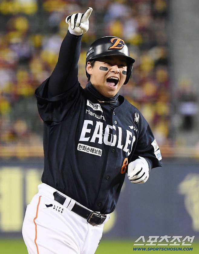 '10억원 대박' 노시환, 다년계약 대신 연봉 계약했다…김서현 데뷔 첫 억대 연봉 진입 [공식발표]