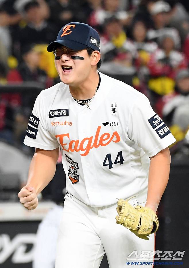 '10억원 대박' 노시환, 다년계약 대신 연봉 계약했다…김서현 데뷔 첫 억대 연봉 진입 [공식발표]