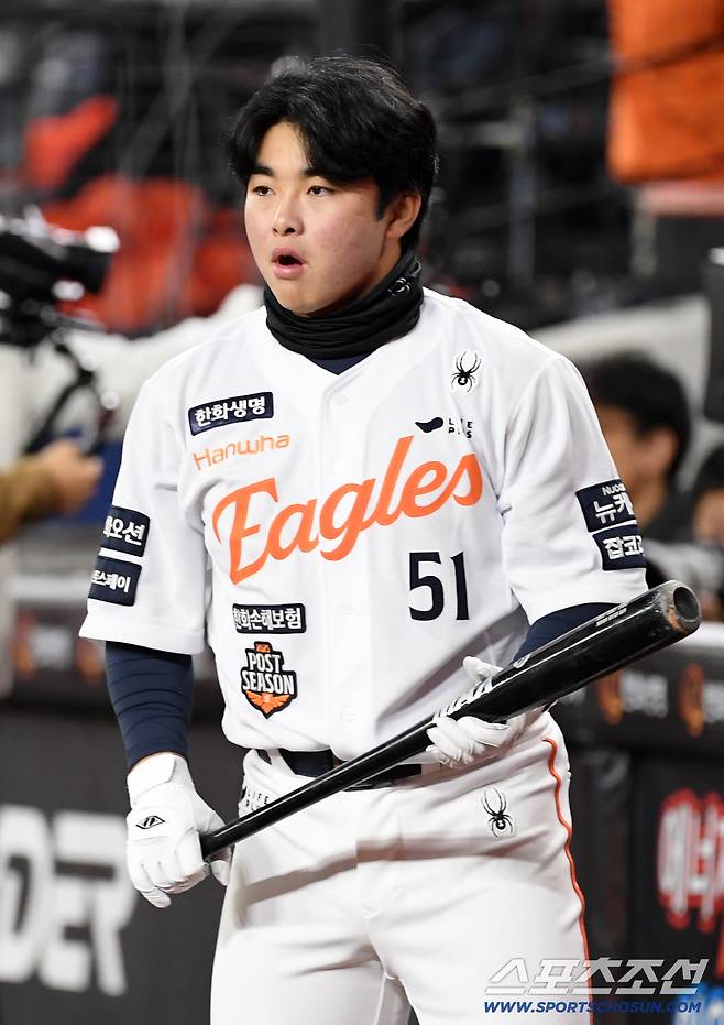 '10억원 대박' 노시환, 다년계약 대신 연봉 계약했다…김서현 데뷔 첫 억대 연봉 진입 [공식발표]