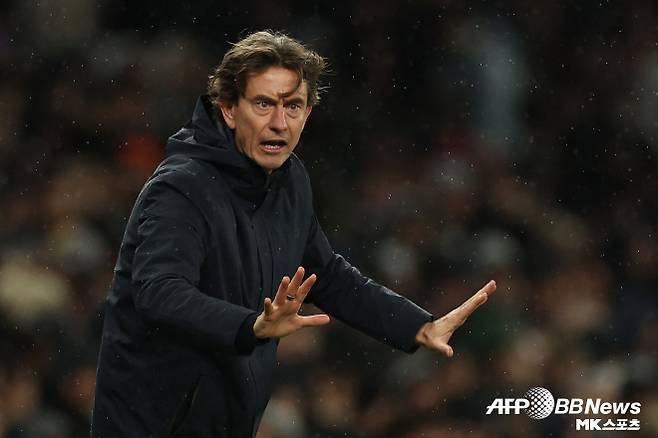 토트넘은 도깨비 팀? EPL 하위권 추락, UCL 4위 도약... 프랭크 감독, 경질설 잠재우나··“내 거취는 중요하지 않아”