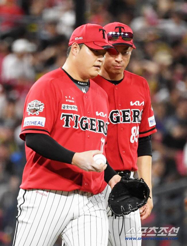 '보장 13억에 특약까지' KIA, 1위 투수 왜 빡빡하게 계약했나…