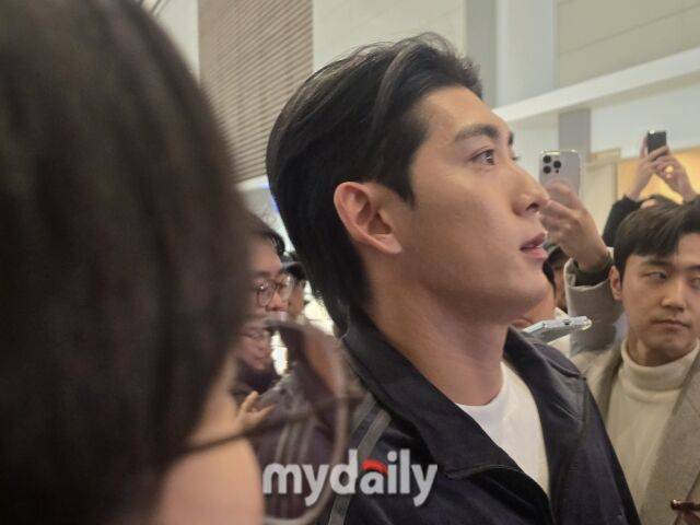 “멘탈 무너졌다, 솔직히 자신감 떨어졌다…” 이정후 고백, SF 감독에게 ‘좋은 야구선수’ 다짐했다[MD인천공항]