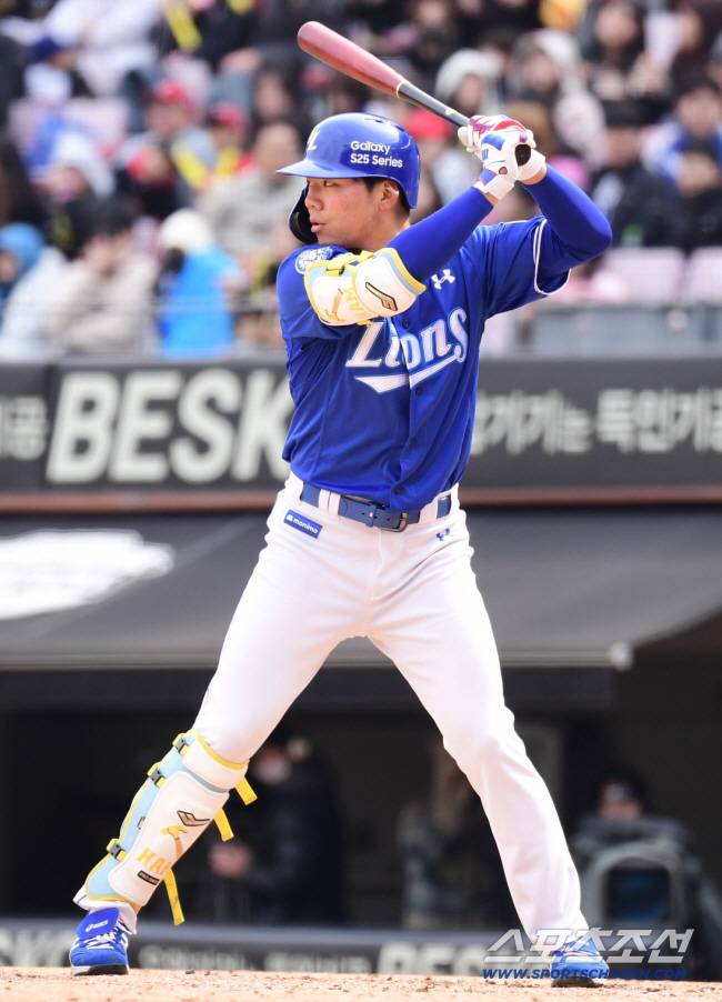 한화 보면 삼성이 보인다..KIA의 불펜 싹쓸이, 활짝 열린 빅세일 시장, 삼성은 왜 '구경'만 했을까?