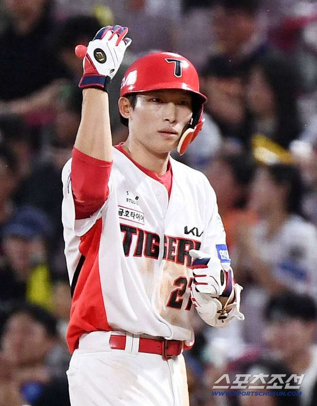 '연봉 1위 우뚝' KIA FA 단속 1순위 될 줄 누가 알았을까…