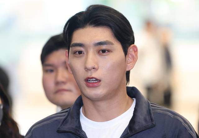 이정후, 입국하다 美공항서 '구금'···낸시 펠로시 前 의장까지 나선 이유는
