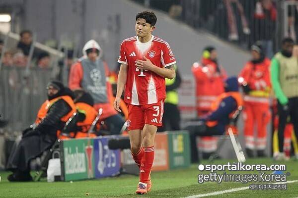 '이례적 반응' 경고 누적 퇴장 김민재 '혹평·비난' 일삼던 빌트마저 옹호…심판 판정 논란