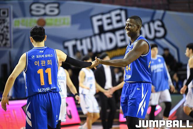 “항상 추리닝 입었는데…멋있는 시계와 청바지를!” 이관희, 니콜슨과 의문의 데이트