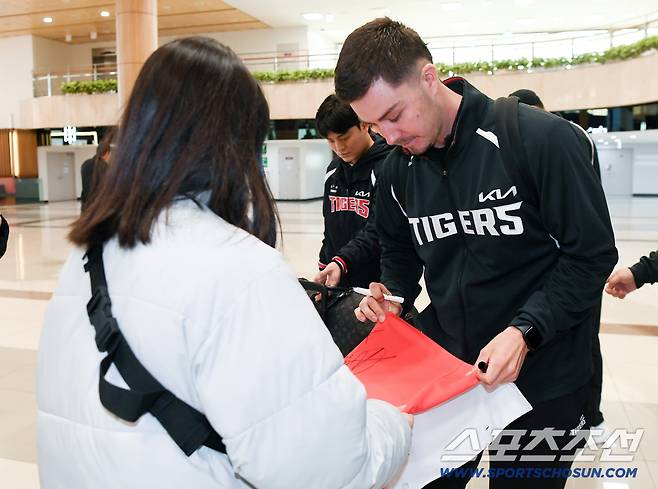 '왜 80억 안 썼냐고?' KIA 사령탑 단언했다…