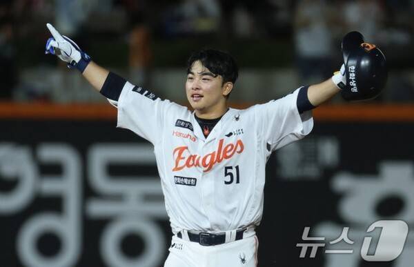 대박! 설마 이 정도일 줄이야... 무려 '1년 10억' 노시환 뒤를 잇는 2004년생 야수 탄생