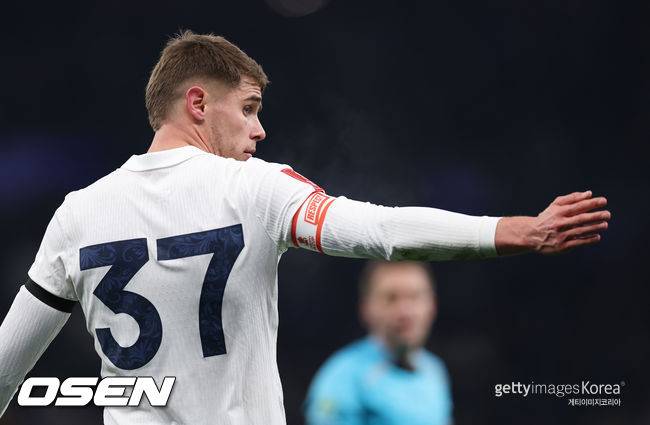 손흥민 없으니.. '나갈게요' 토트넘 수비수, 구단은 '1800억' 태그..