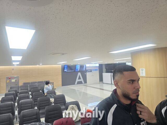 “투수로 137km” KIA에 아버지에게 평생 고마워해야 할 외인이 왔다…베네수엘라 홍길동? 최형우 대안 1순위[MD김포공항]