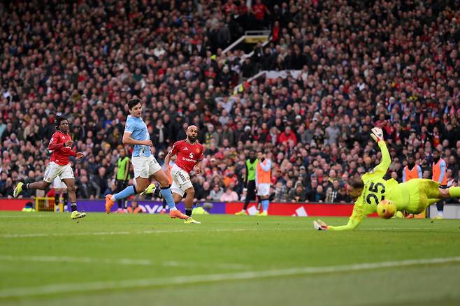 '무려 2,001,447,900,000원' 경악케 하는 세계최고 '머니구단'…레알 마드리드 압도적 1위, 맨유는 끝없는 추락