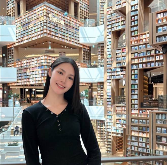 배드민턴 선수 맞아? '태국 공주'가 안세영 다음 챔피언 노린다…中 천위페이와 결승 맞대결 성사 [인도네시아 마스터스]