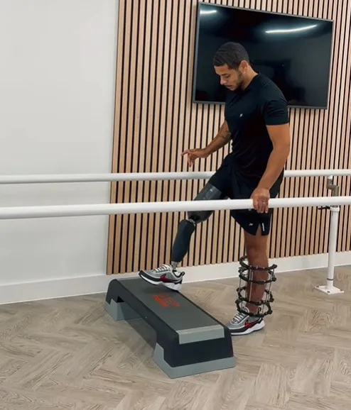 ‘음주운전 차량에 치여 다리 절단’…’30세’ 나이에 축구 선수 커리어 마감→가해자는 고작 징역 ‘28개월’