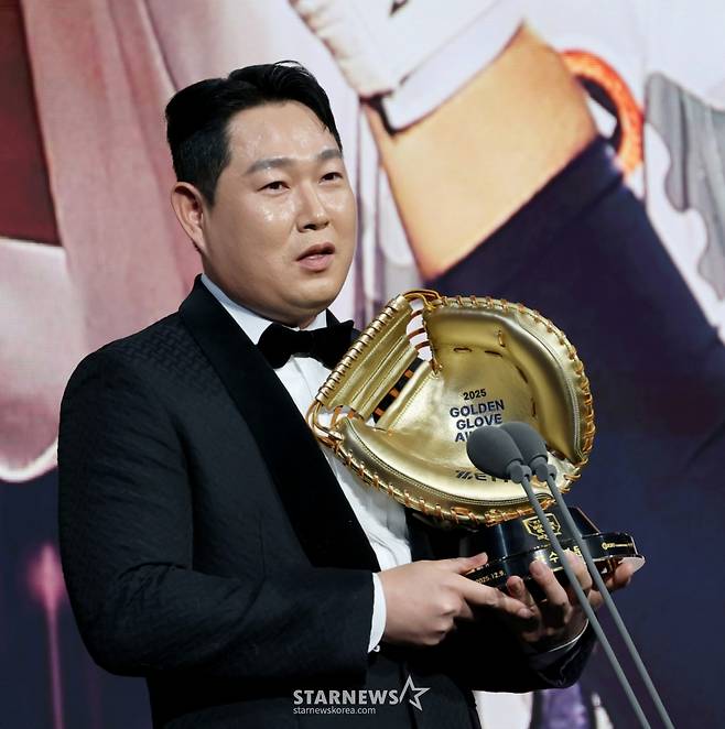 KBO 'GOAT' 포수 폭탄선언