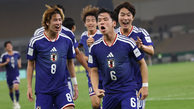 [U-23 아시안컵 REVIEW] '20살' 어린 일본 아시아 정복, 중국에 4-0 대승…한국 귀국 비행기 탈 때 '최초 3회 우승'