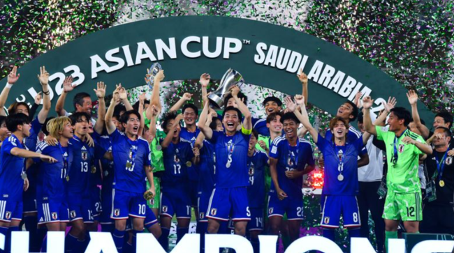 '이례적' 일본에 0-4 완패당한 중국, 언론과 팬 모두