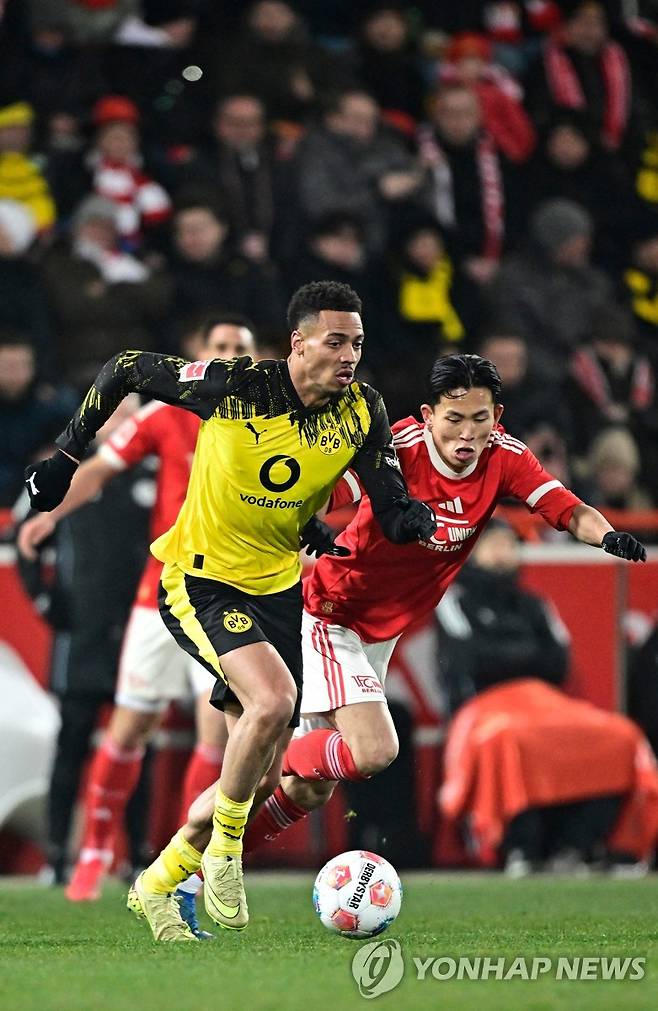 뮌헨, 김민재 100번째 경기서 아우크스부르크에 시즌 첫 패배