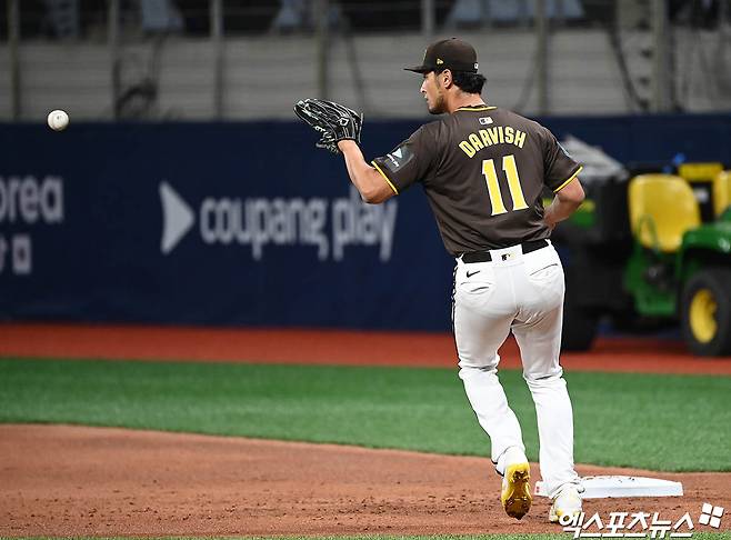 '박찬호 대기록 눈앞인데' 이대로 현역 생활 끝? 다르빗슈