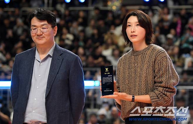 화사-박정민 저리 가라, 이다현-강성형이 더 슬펐다...1년을 기다린 춘천 올스타전, 흥겨웠던 별들의 축제 [춘천 현장]