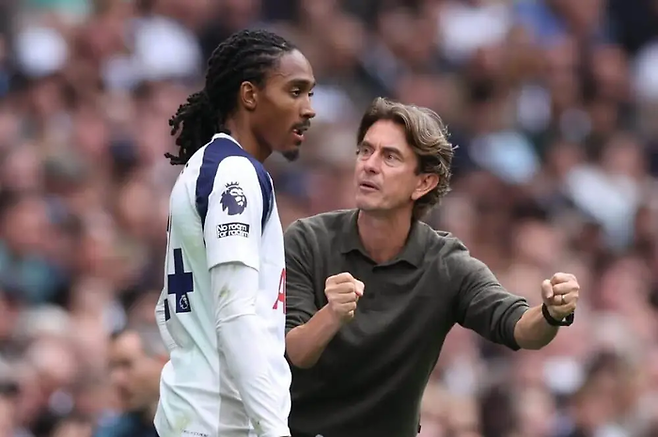 ‘英 단독’ 프랭크 ‘감독 경질’→대영제국훈장 4급 前 잉글랜드 대표팀 감독 ‘강력 추천’···“그는 토트넘을 바꿀 수 있는 인물”