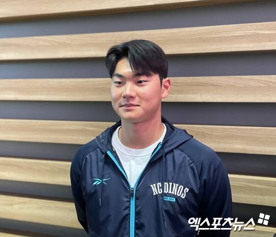 '연봉 고과 1위' 김주원, 왜 비즈니스 아닌 일반석 타고 출국했을까…