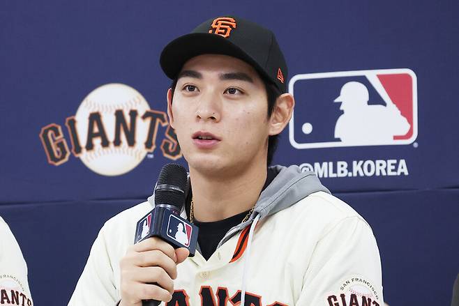 “이정후한테 왜 그런 걸 물어?” SF 팬들 화났다, 현지 언론 뭇매… 도대체 무슨 일이 있었나