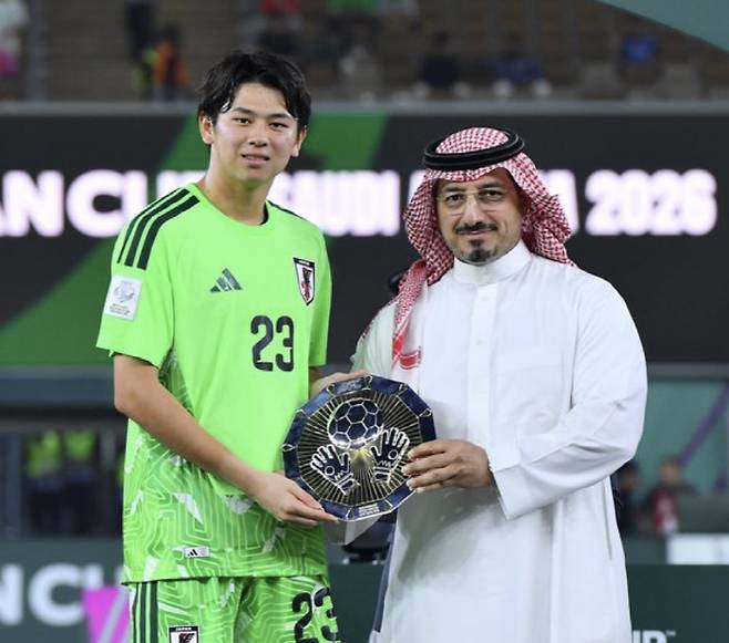 韓 상대 2-0 완승한 우즈벡 격파, 베트남도 3-0 완파→