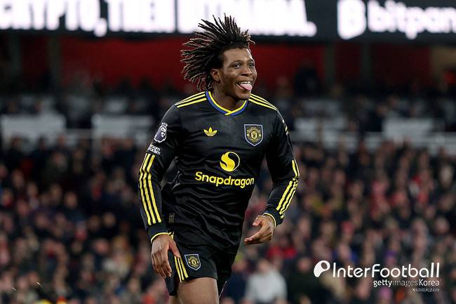 '아모림 대체 뭐했나' 캐릭볼 맨유, 9년 만의 아스널 원정 승리