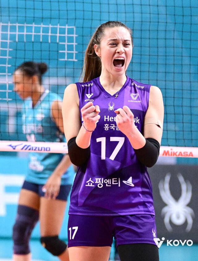 '이런 반전이' 5년 전 방출될 때 상상했나, 어떻게 김연경 없는 흥국 에이스가 되었나…할머니 나라에서 일내다